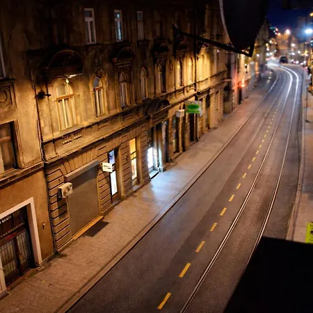 Beautiful - Prime Location - Old Town *
