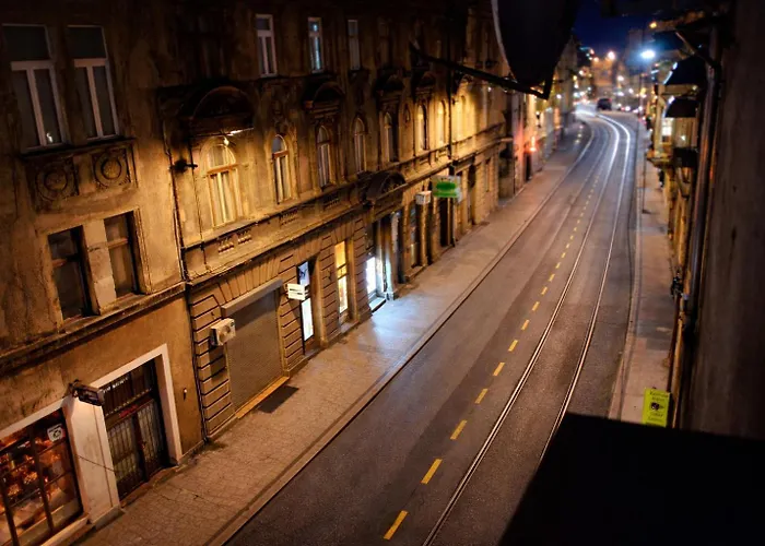 Beautiful - Prime Location - Old Town *