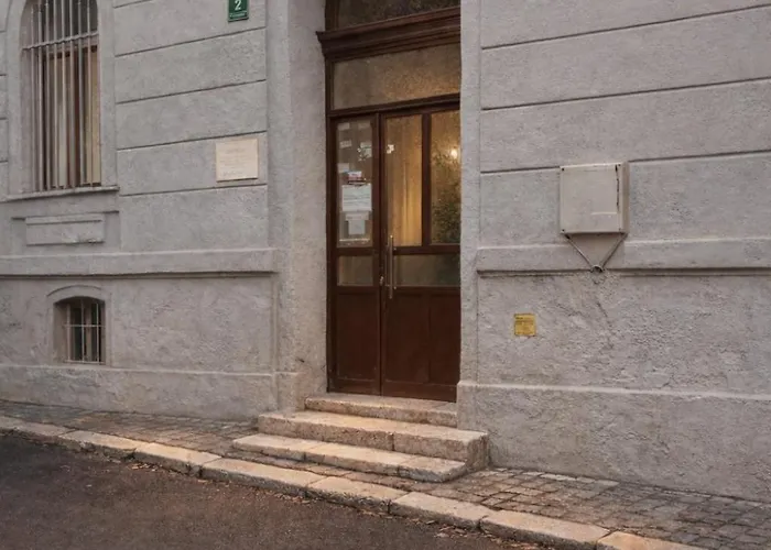 Beautiful - Prime Location - Old Town شقة سراييفو